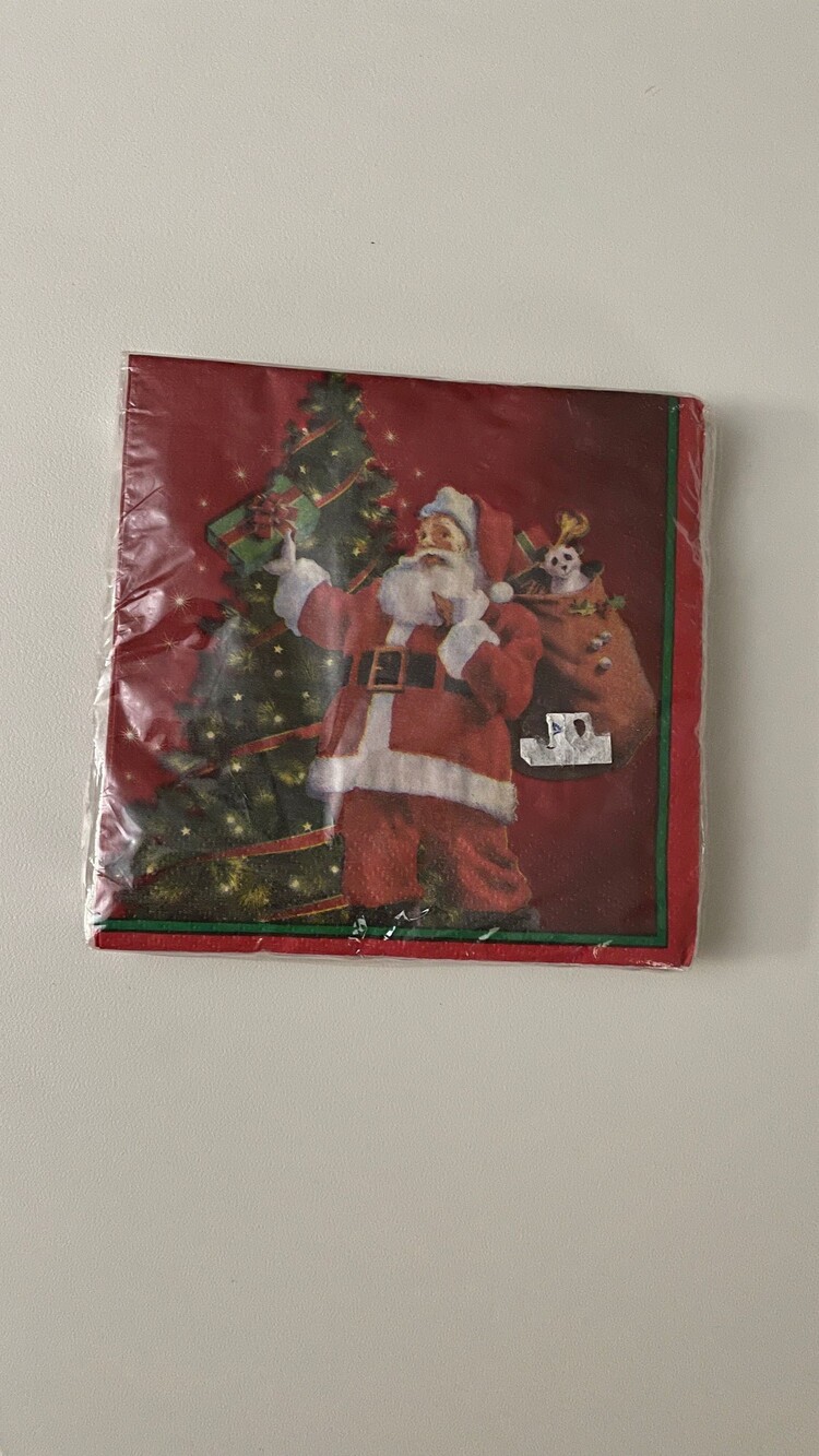 Party Creations Gifts From Santa 16 Count Red 2 Ply Napkins